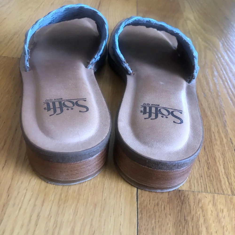 Women’s Sofft brand Ardee slide sandal ( last price cut) - Picture 4 of 5